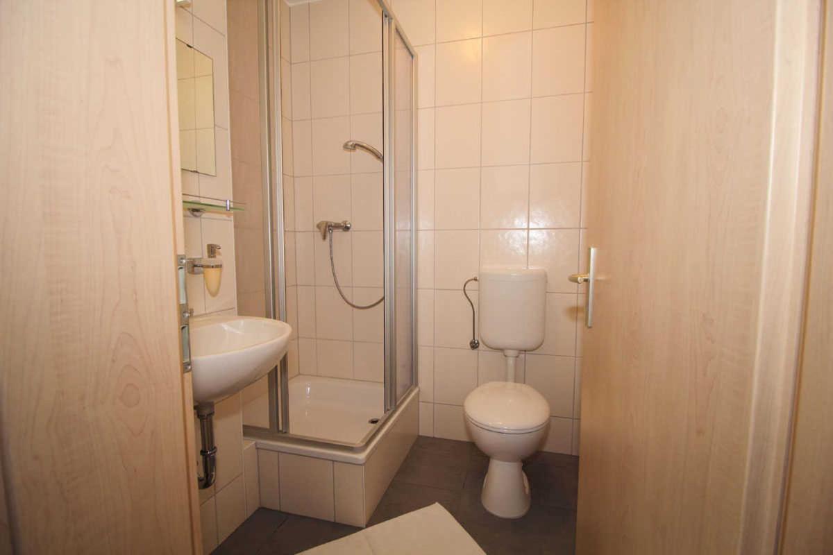 Appartamento Kutterfisch Kajueten Direkt Im Stadthafen Sassnitz Esterno foto